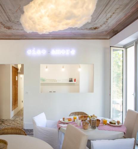 la batisse en blanc