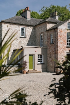 stay lagom coastal house