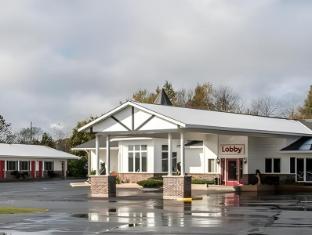 econo lodge lakeshore