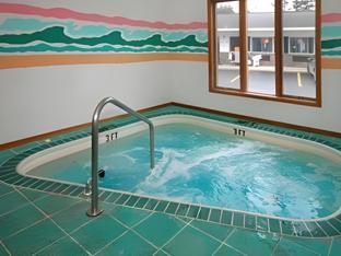 econo lodge lakeshore