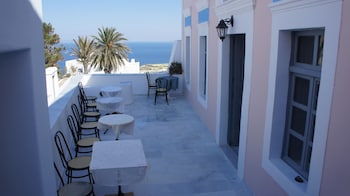 Marcos Rooms,Santorini>>Oia,3 star