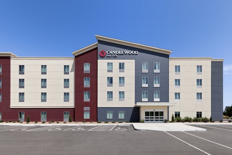 candlewood suites mcpherson an ihg hotel