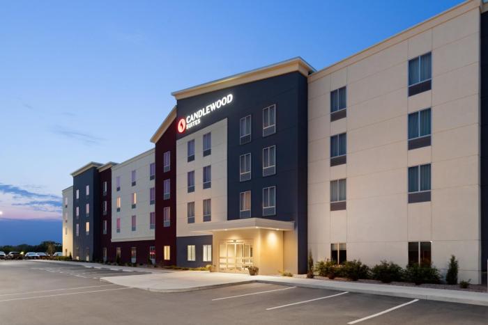 candlewood suites mcpherson an ihg hotel
