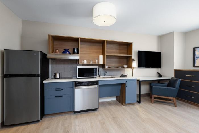 candlewood suites mcpherson an ihg hotel