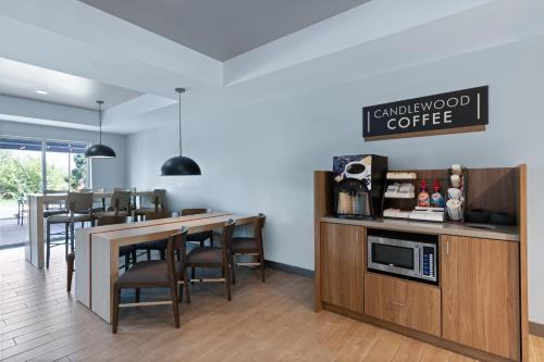 candlewood suites mcpherson an ihg hotel