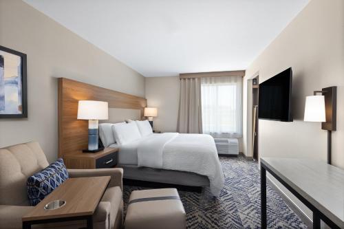 candlewood suites mcpherson an ihg hotel