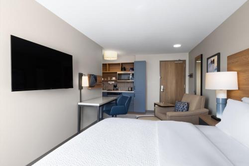 candlewood suites mcpherson an ihg hotel