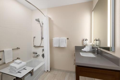 candlewood suites mcpherson an ihg hotel