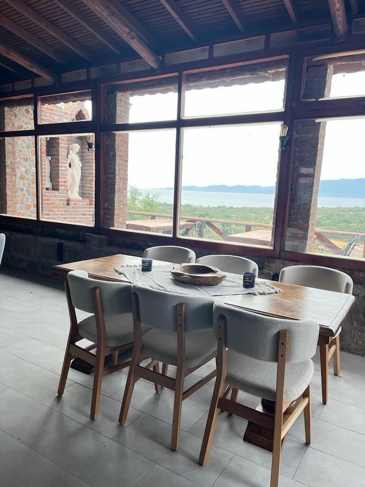 assos ada otel