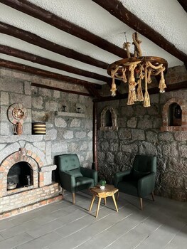 assos ada otel