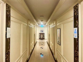 syama hana executive apartment thonglor