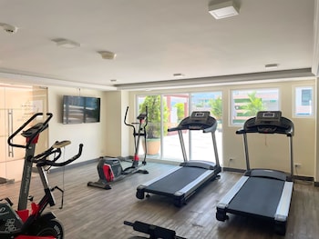 syama hana executive apartment thonglor