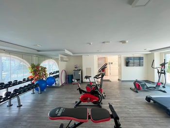 syama hana executive apartment thonglor