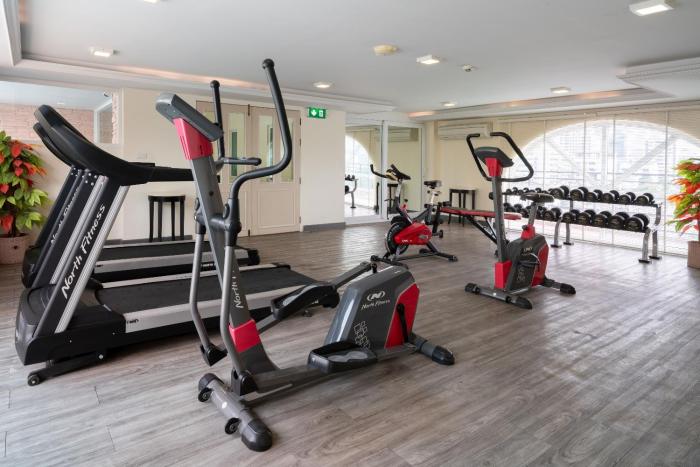 syama hana executive apartment thonglor