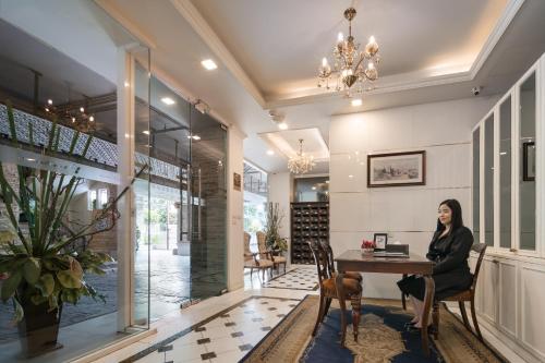 syama hana executive apartment thonglor