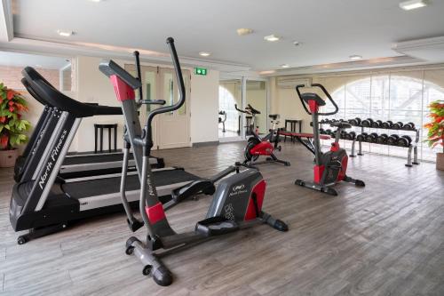 syama hana executive apartment thonglor