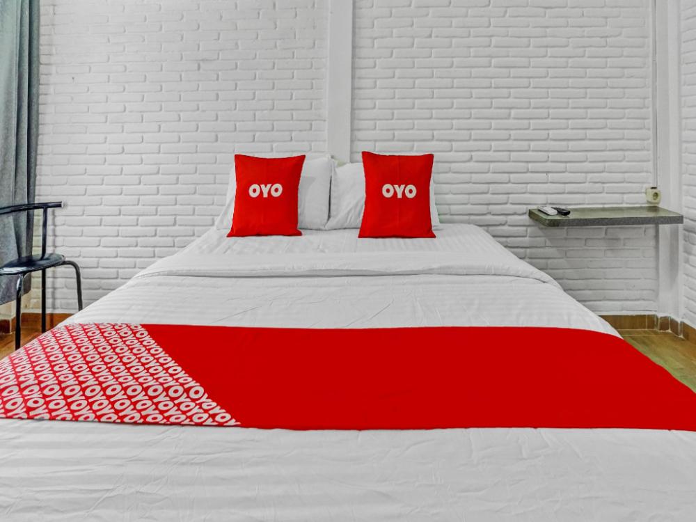 oyo 90828 ara guest house