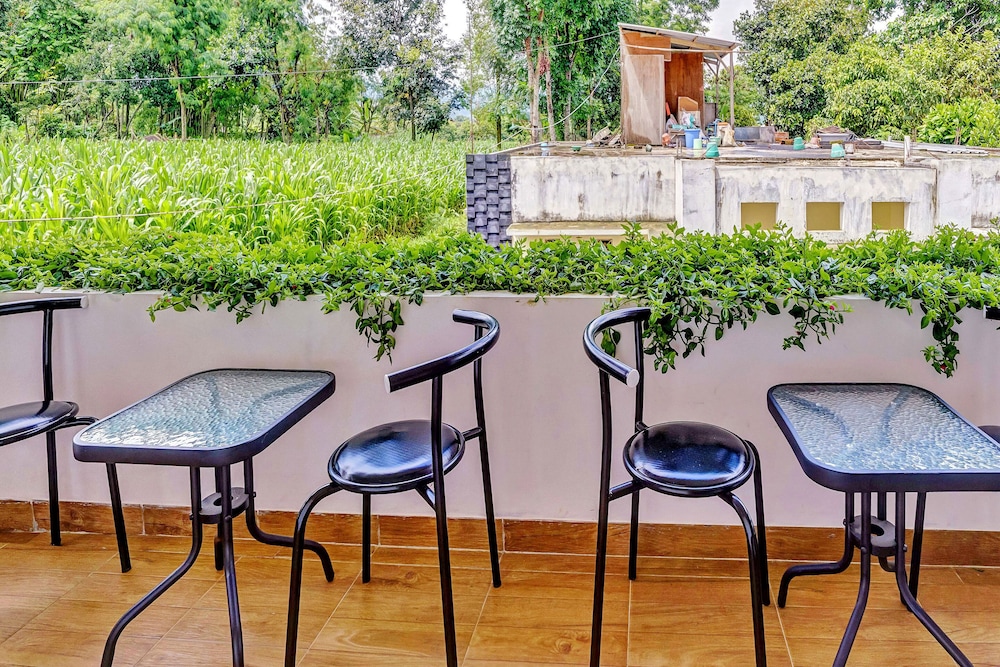 oyo 90828 ara guest house