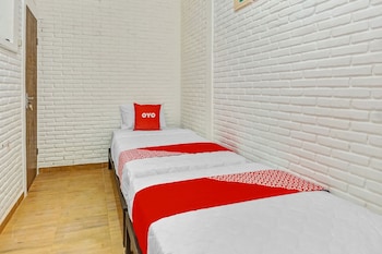 oyo 90828 ara guest house