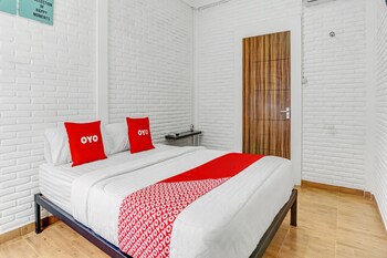 oyo 90828 ara guest house