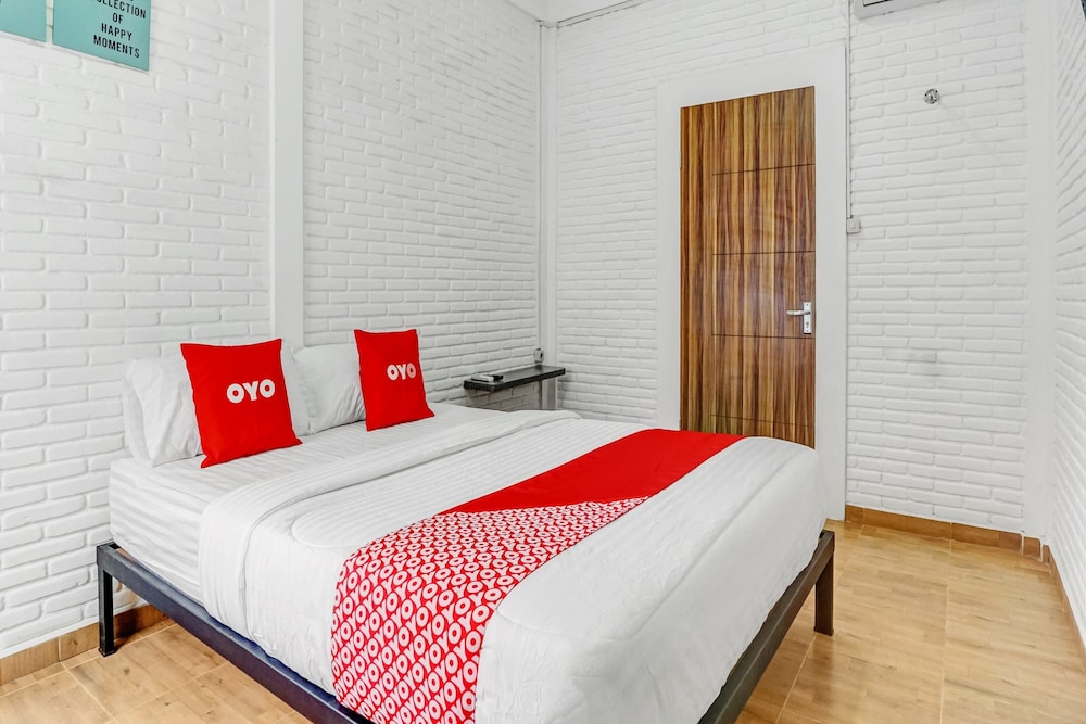oyo 90828 ara guest house