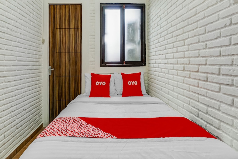 oyo 90828 ara guest house