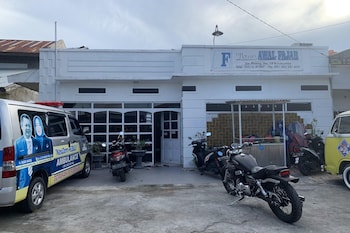oyo 90816 wisma awal fajar syariah