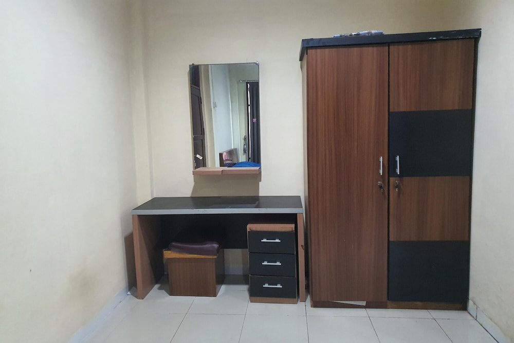 oyo 90816 wisma awal fajar syariah