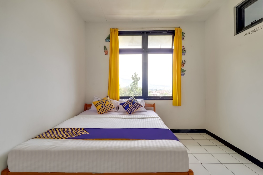 spot on 3940 villa gunung agape