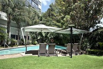 garden court milpark