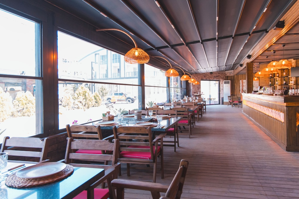 pera side hotel