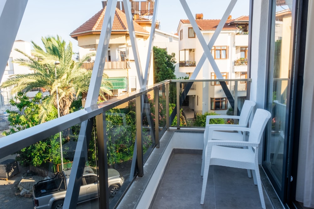 pera side hotel