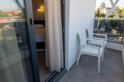 pera side hotel