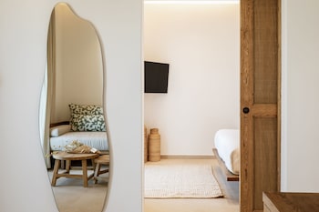 aya sofia suites
