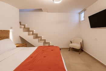 aya sofia suites