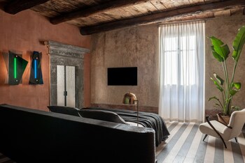 palazzo petrvs