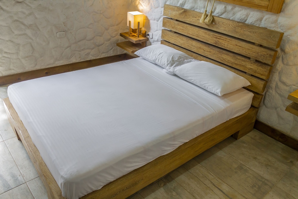 hotel cabanas club sierra limon