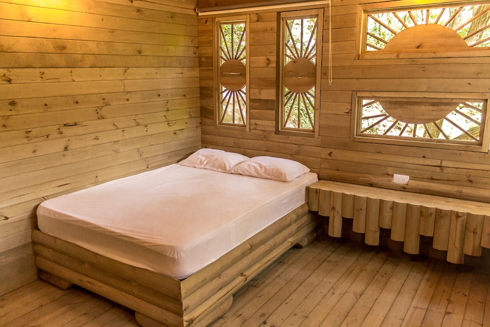 hotel cabanas club sierra limon