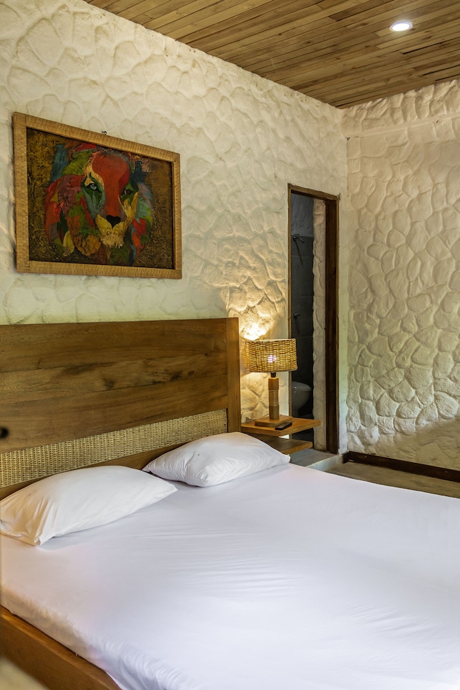 hotel cabanas club sierra limon