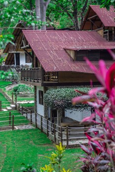 hotel cabanas club sierra limon