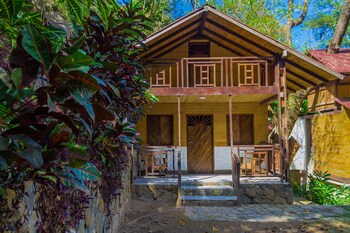 hotel cabanas club sierra limon