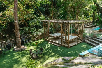 hotel cabanas club sierra limon