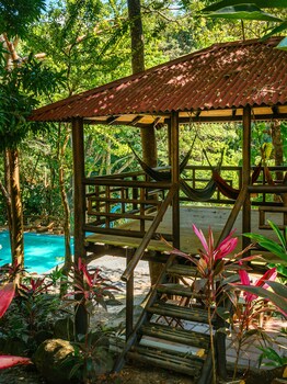 hotel cabanas club sierra limon