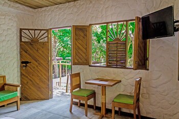 hotel cabanas club sierra limon