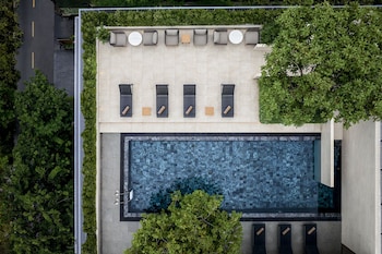 madi paidi bangkok autograph collection