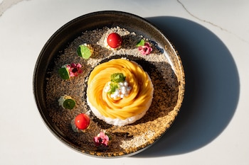 madi paidi bangkok autograph collection