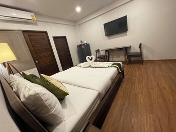 the bedrooms maeklong service apartment
