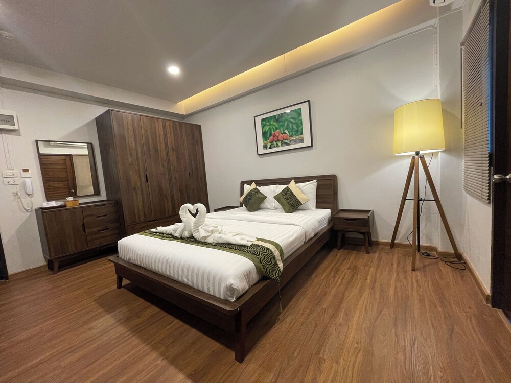 the bedrooms maeklong service apartment