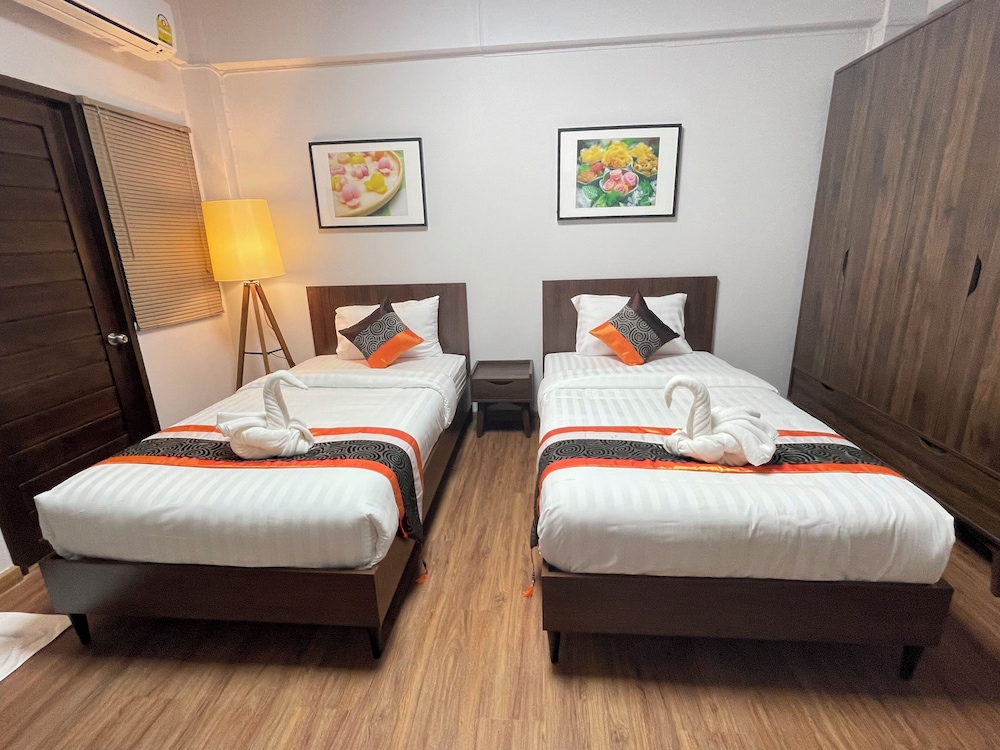 the bedrooms maeklong service apartment
