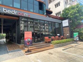 the bedrooms maeklong service apartment